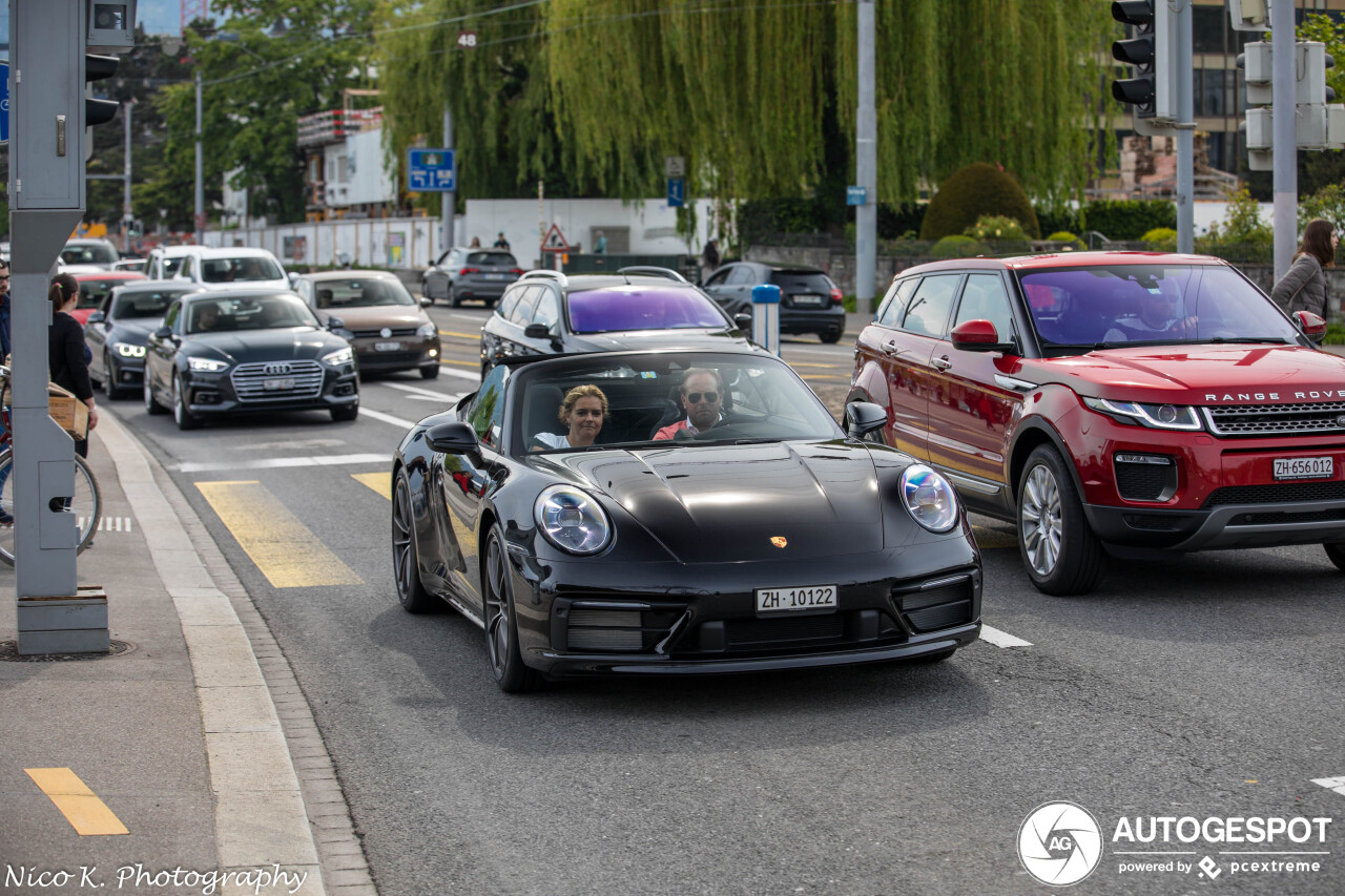 Porsche 992 Carrera 4S Cabriolet