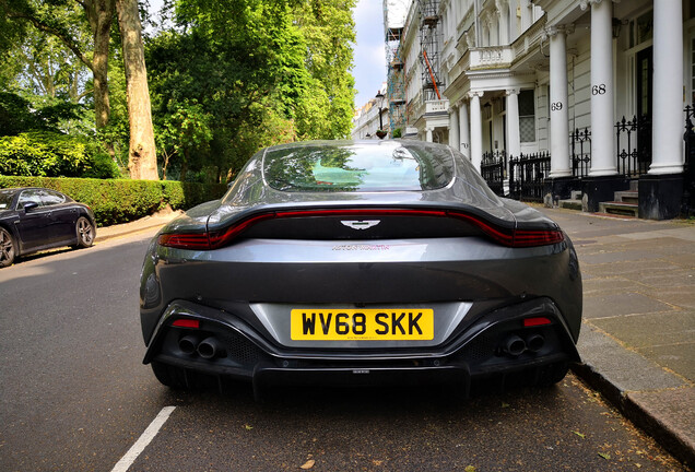 Aston Martin V8 Vantage 2018