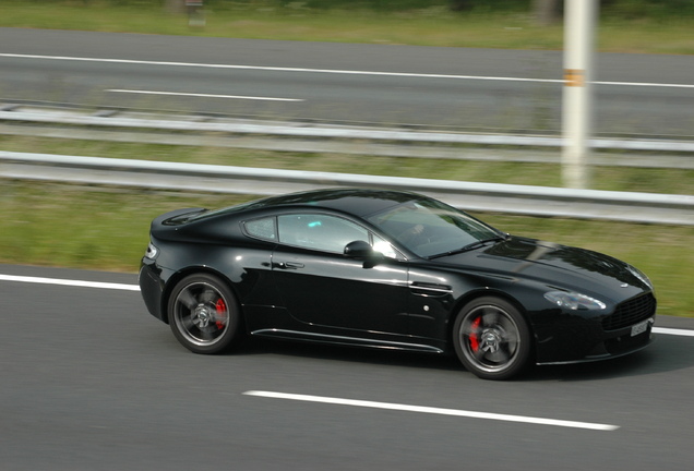 Aston Martin V8 Vantage S