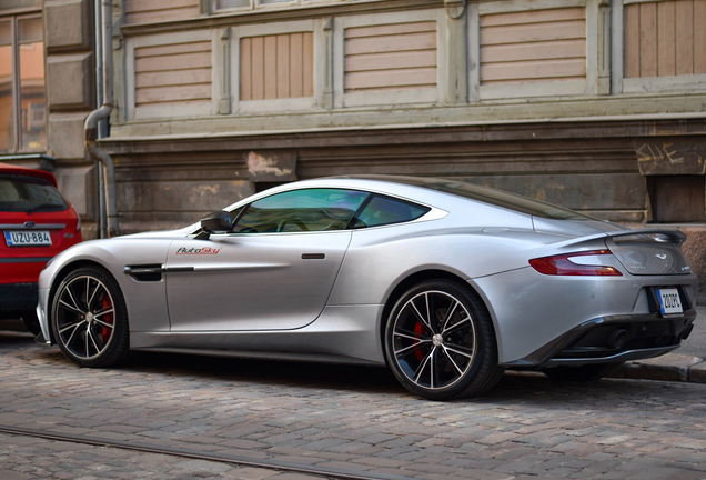 Aston Martin Vanquish 2013