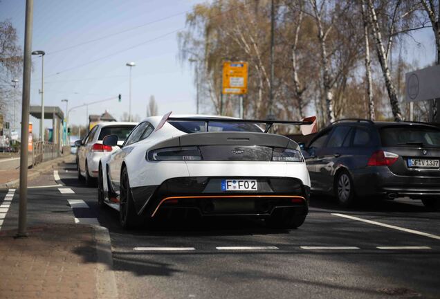 Aston Martin Vantage GT12