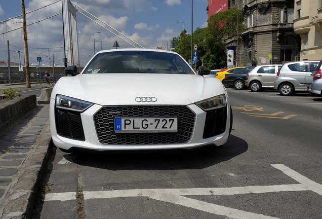 Audi R8 V10 Plus 2015