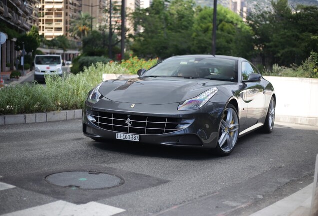 Ferrari FF