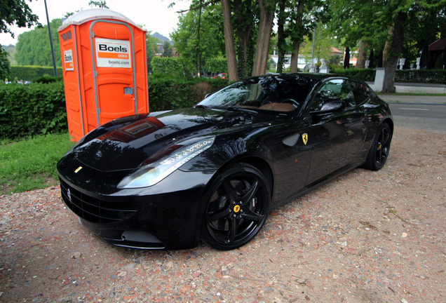 Ferrari FF