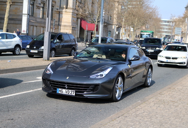 Ferrari GTC4Lusso