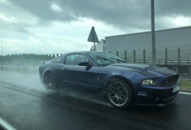 Ford Mustang Shelby GT500 2010