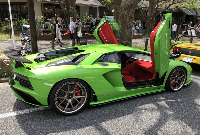 Lamborghini Aventador S LP740-4