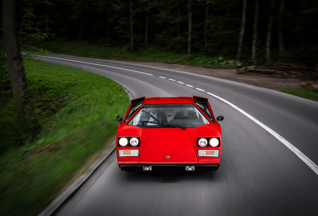 Lamborghini Countach LP400