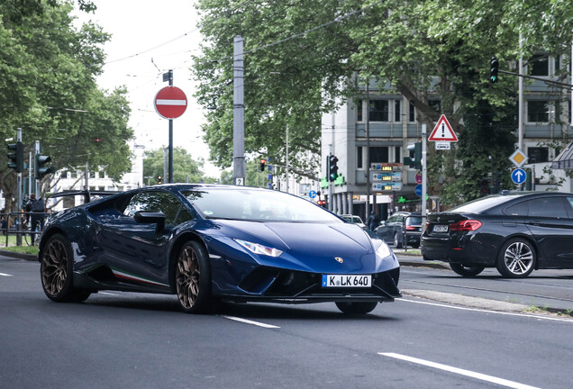 Lamborghini Huracán LP640-4 Performante