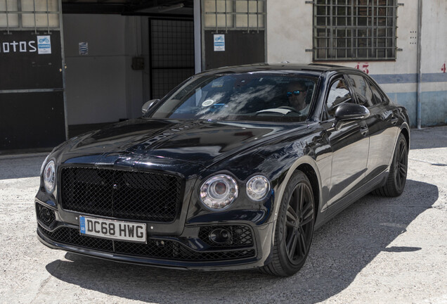 Bentley Flying Spur V8 2021