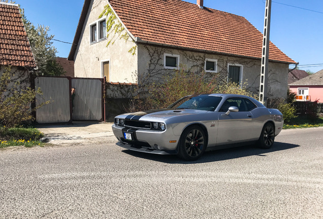 Dodge Challenger SRT-8 392