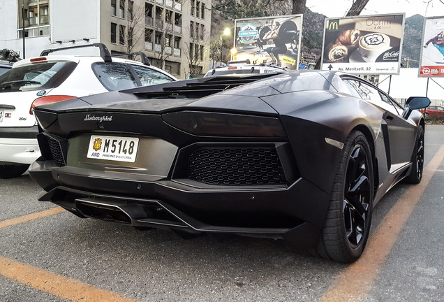 Lamborghini Aventador LP700-4