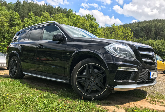 Mercedes-Benz GL 63 AMG X166