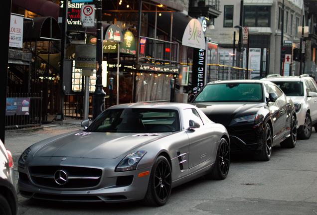 Mercedes-Benz SLS AMG