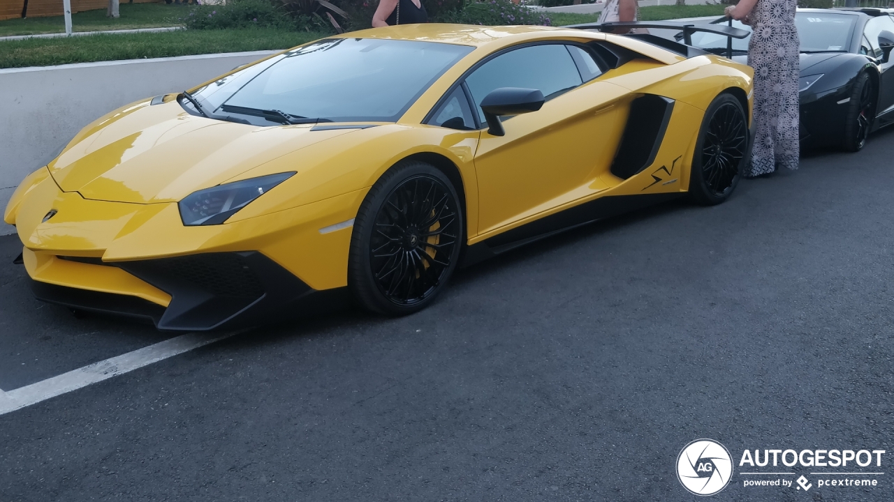 Lamborghini Aventador LP750-4 SuperVeloce