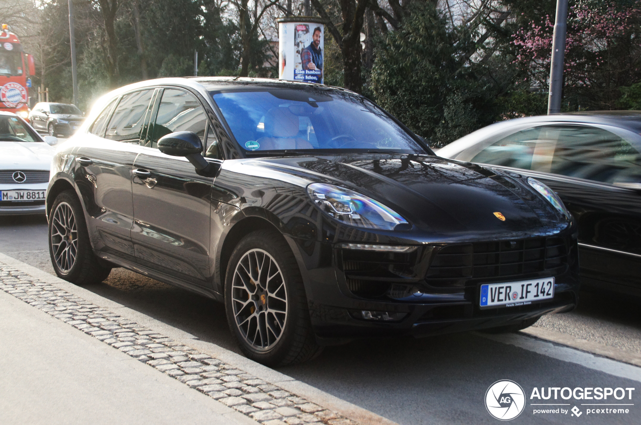 Porsche 95B Macan Turbo