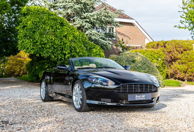 Aston Martin DB9 Volante