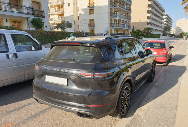 Porsche Cayenne Turbo S E-Hybrid