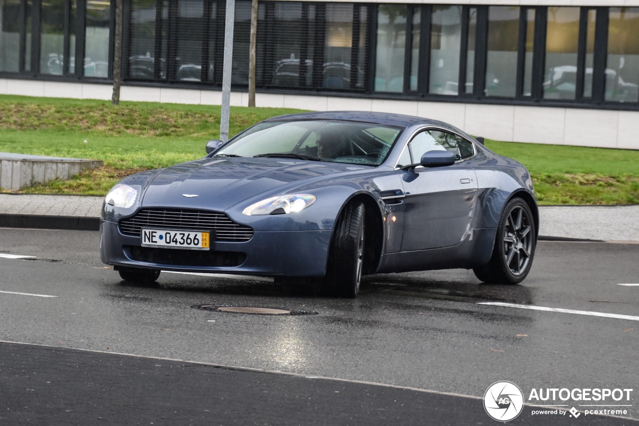 Aston Martin V8 Vantage