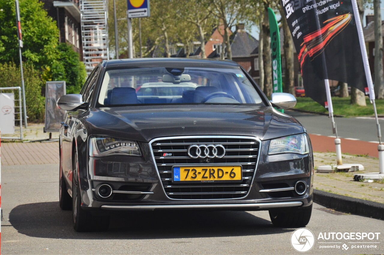 Audi S8 D4