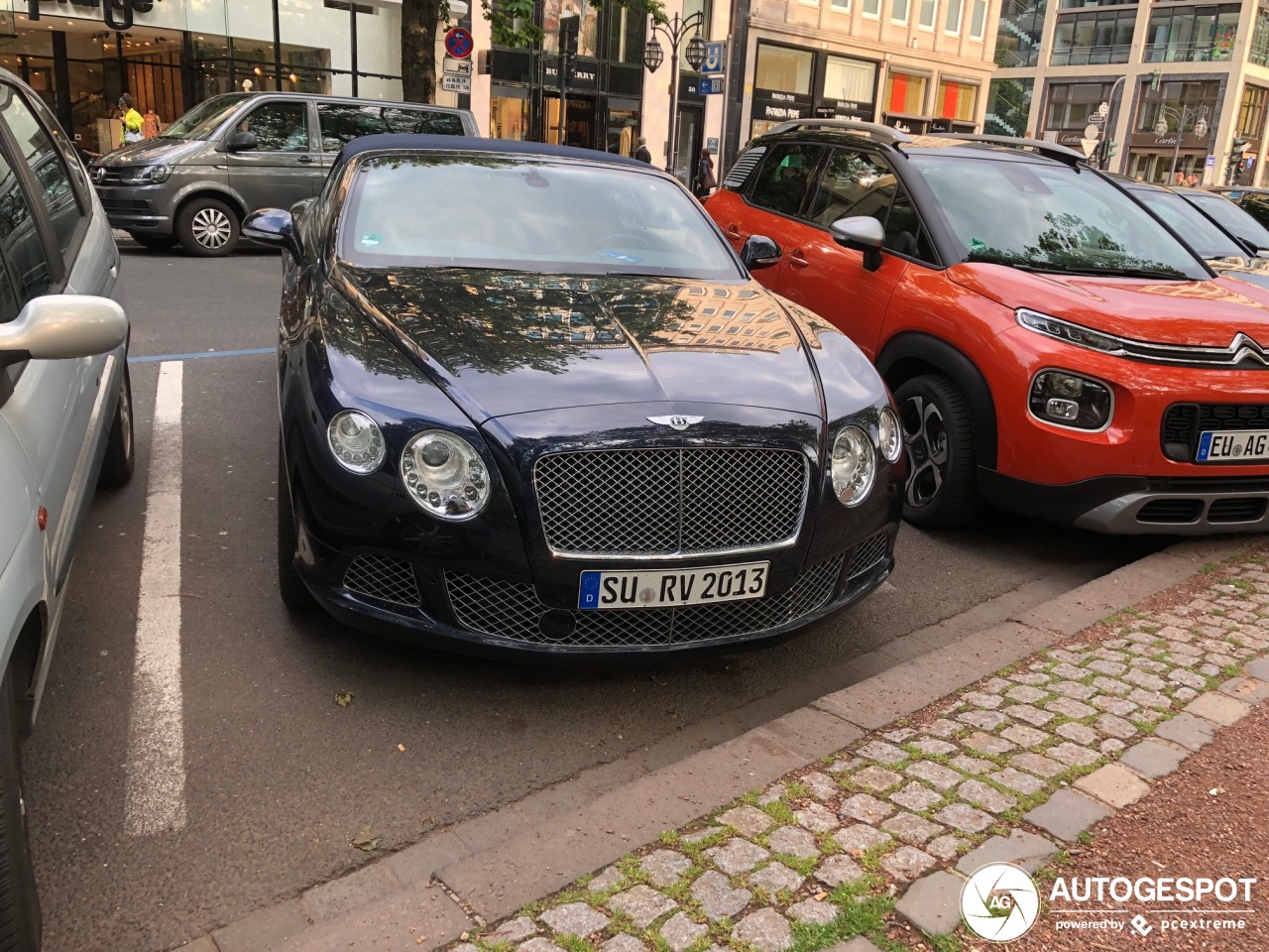 Bentley Continental GTC 2012