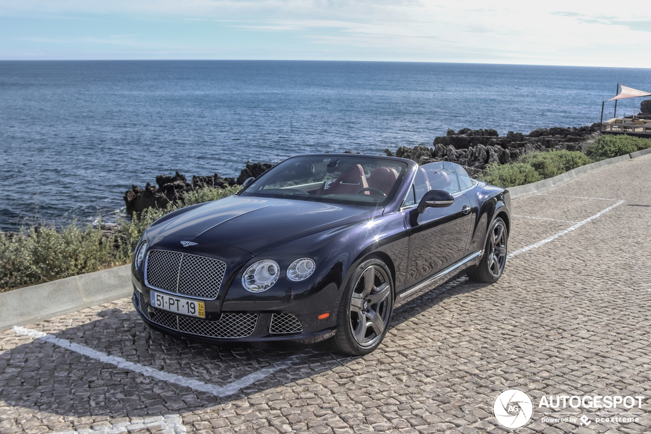 Bentley Continental GTC 2012