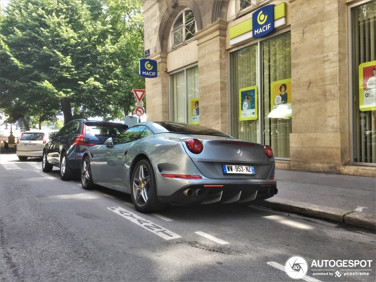 Ferrari California T