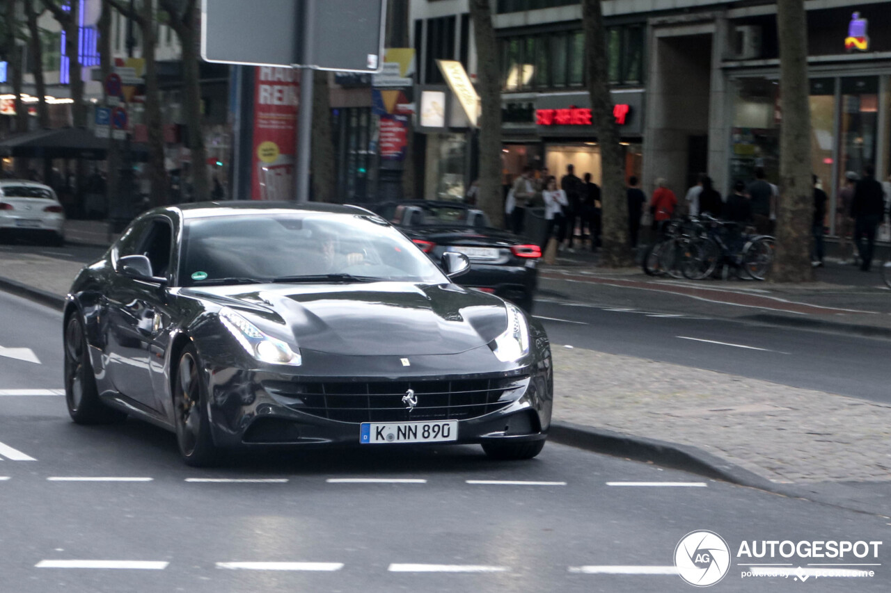 Ferrari FF