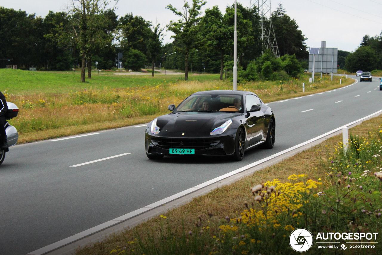 Ferrari FF