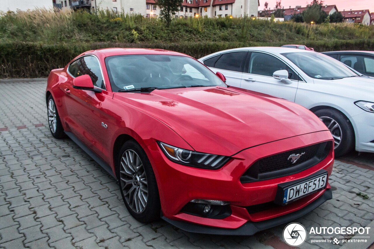 Ford Mustang GT 2015