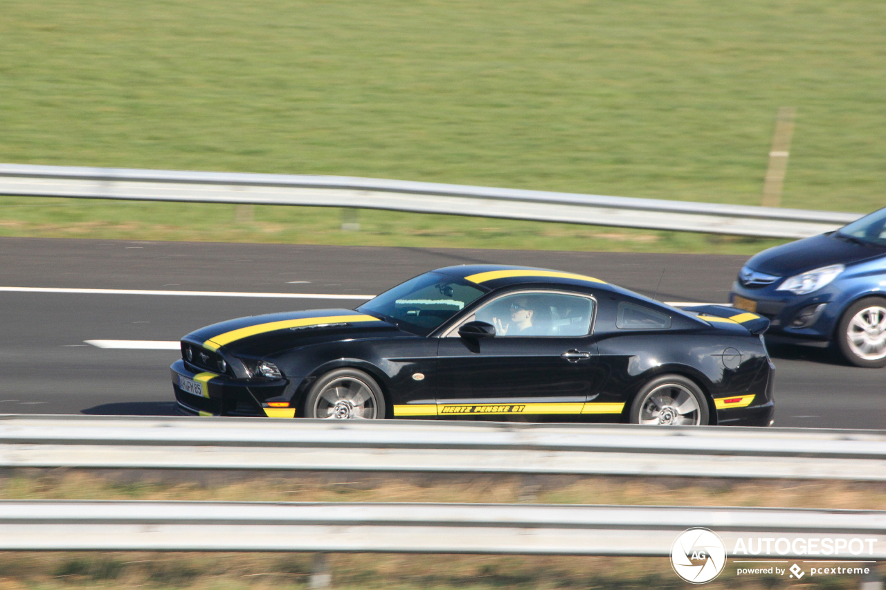 Ford Mustang GT 2013 Penske