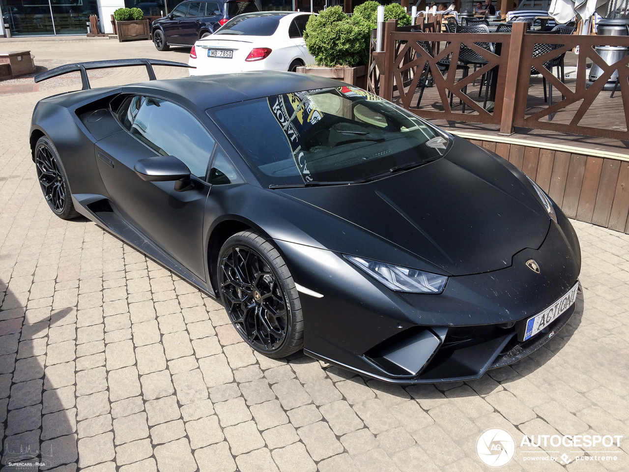 Lamborghini Huracán LP640-4 Performante