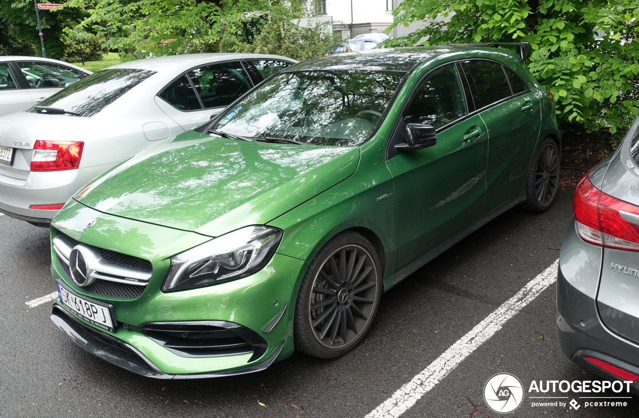 Mercedes-AMG A 45 W176 2015