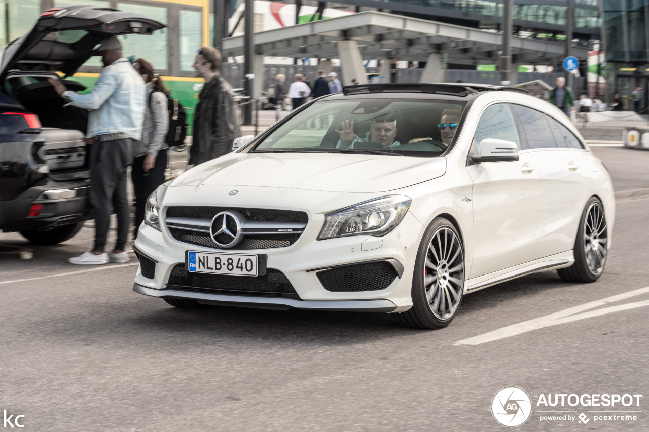 Mercedes-Benz CLA 45 AMG Shooting Brake