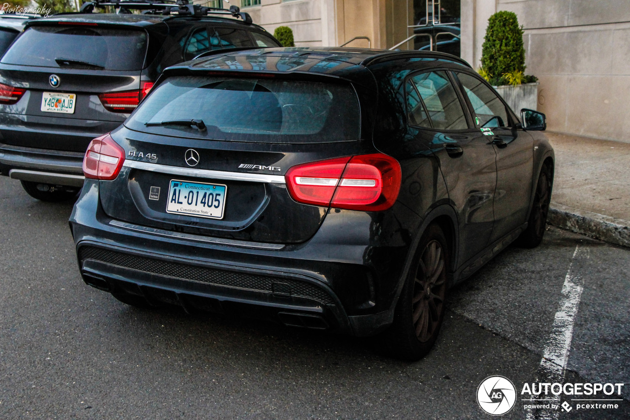 Mercedes-Benz GLA 45 AMG X156