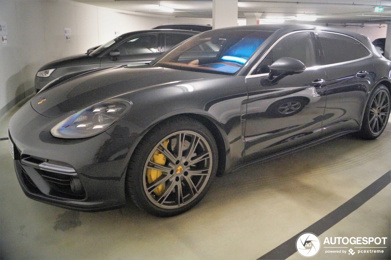 Porsche 971 Panamera Turbo Sport Turismo