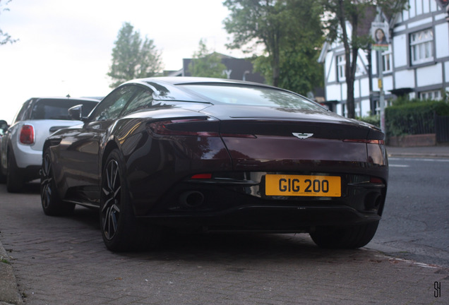 Aston Martin DB11