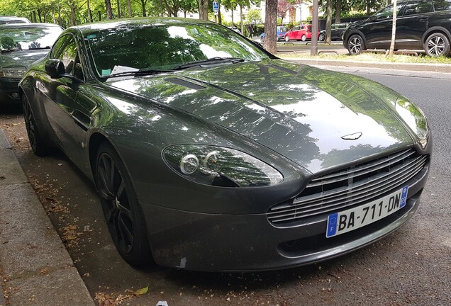 Aston Martin V8 Vantage