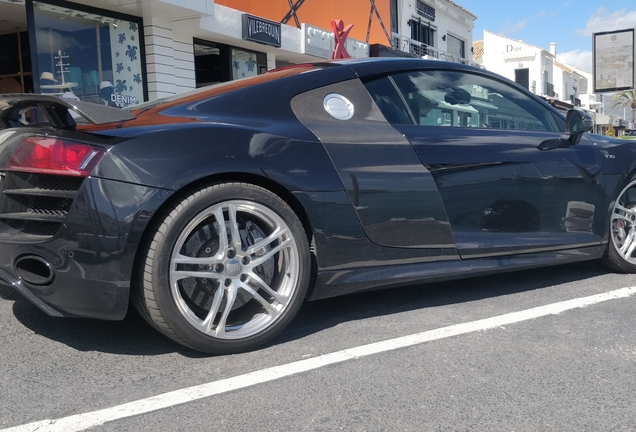 Audi R8 V10