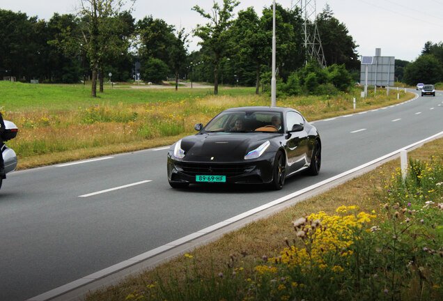 Ferrari FF