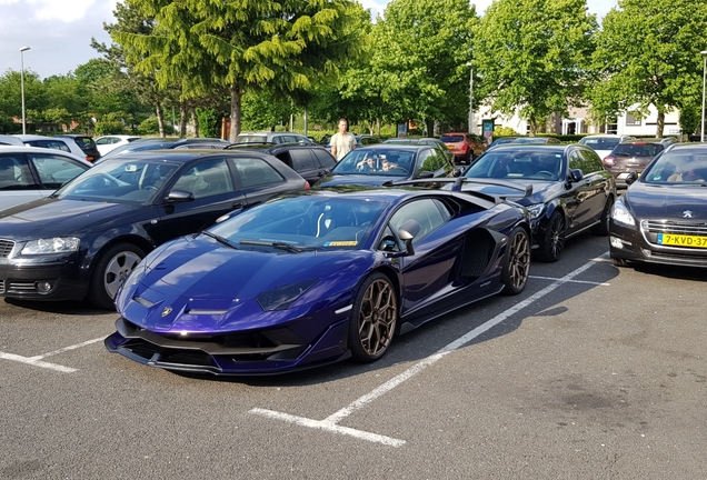 Lamborghini Aventador LP770-4 SVJ