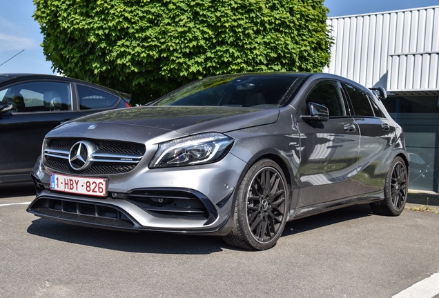 Mercedes-AMG A 45 W176 2015