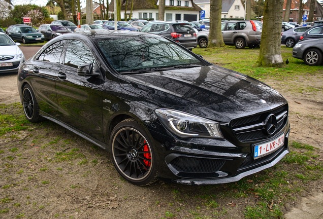 Mercedes-Benz CLA 45 AMG C117