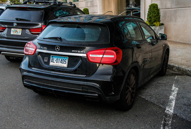 Mercedes-Benz GLA 45 AMG X156