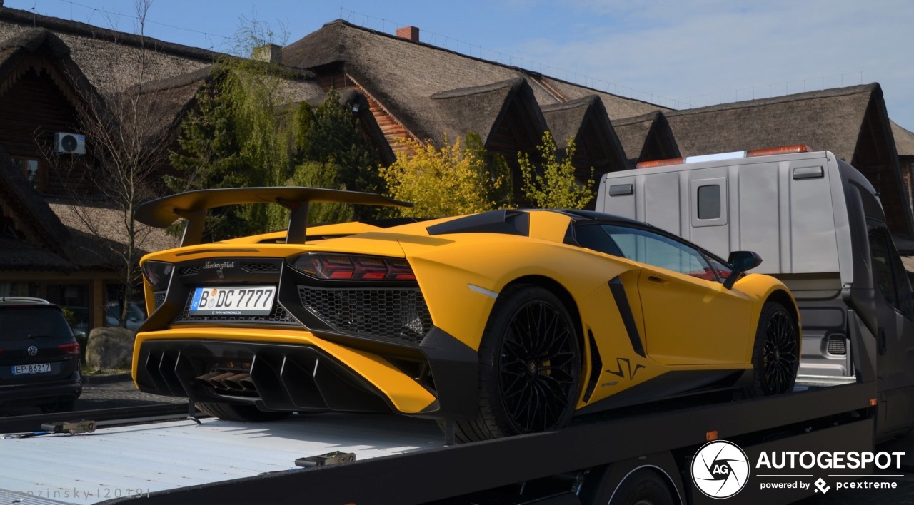 Lamborghini Aventador LP750-4 SuperVeloce Roadster