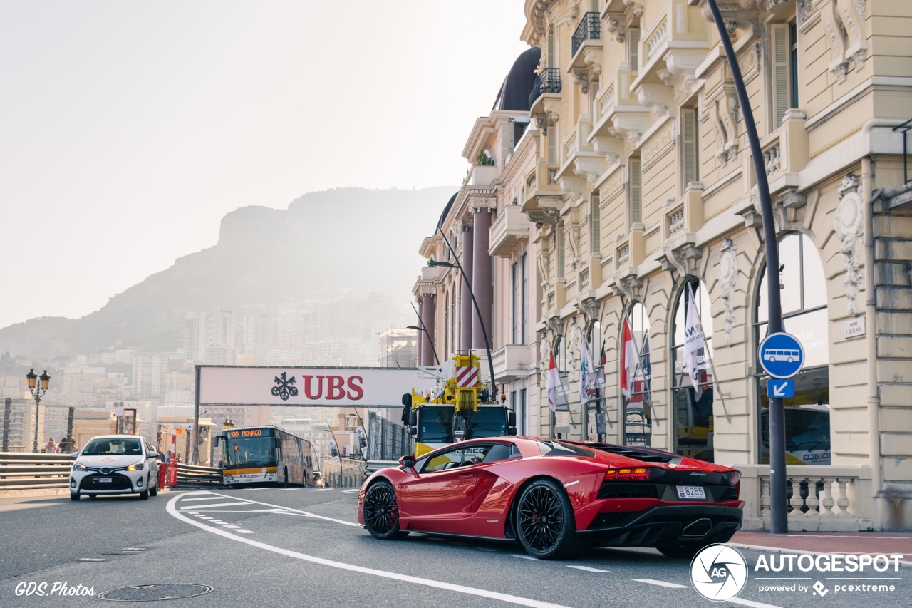 Lamborghini Aventador S LP740-4