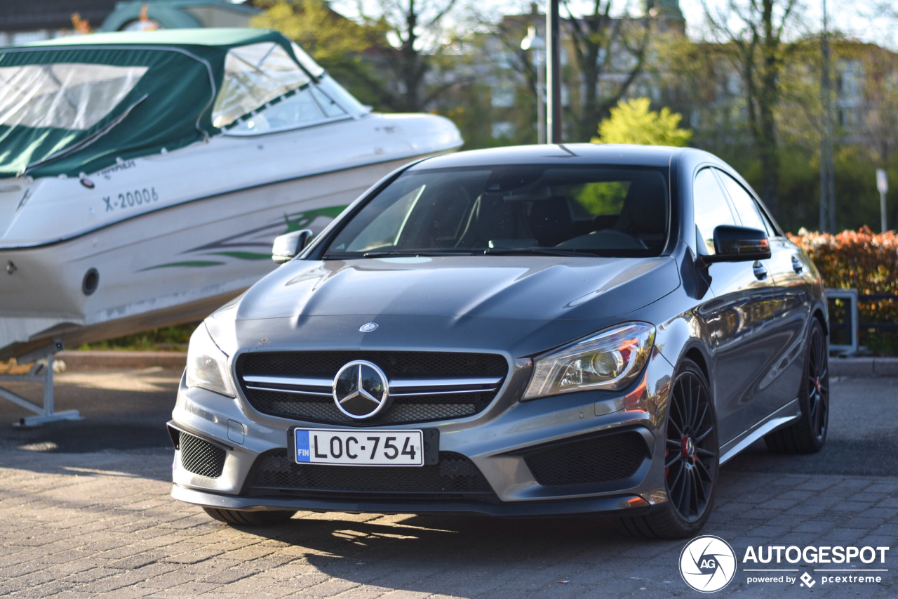 Mercedes-Benz CLA 45 AMG C117