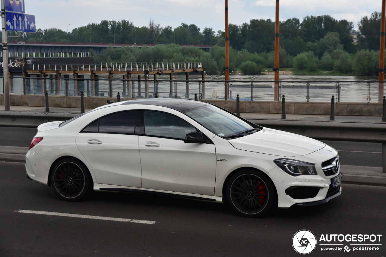 Mercedes-Benz CLA 45 AMG C117