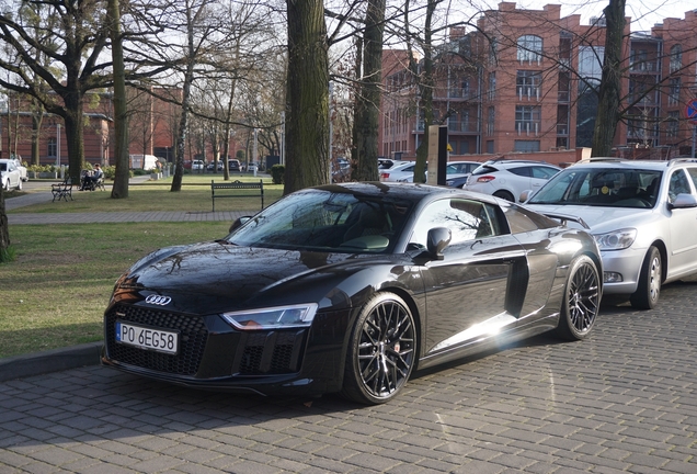 Audi R8 V10 Plus 2015