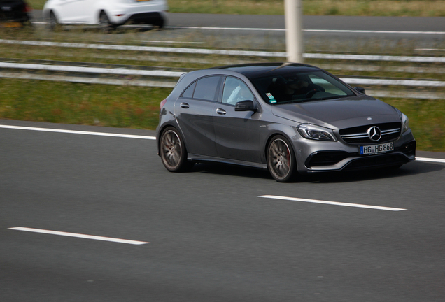 Mercedes-AMG A 45 W176 2015